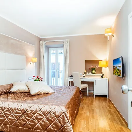 Hotel Centrale 4*
